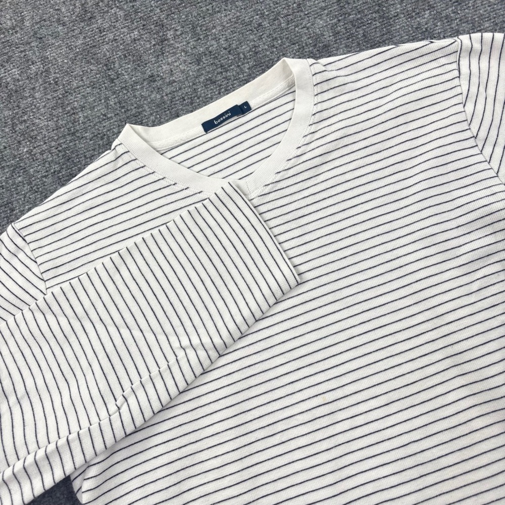 Bossini Striped Long Sleeve Shirt Size L Cream Navy V-Neck Pullover Womens